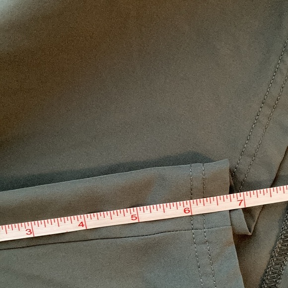 Gaiam Shorts, Olive Green, Size Medium - Picture 6 of 6